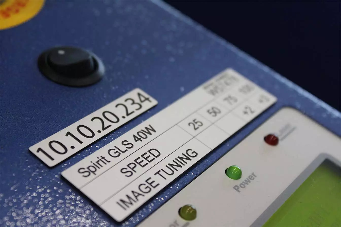 Plaques d'identification en plastique gravée